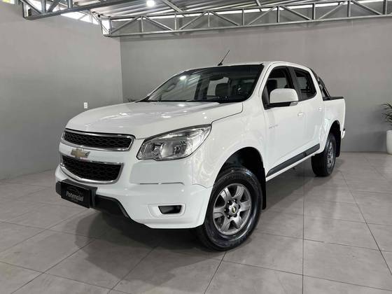 CHEVROLET S10 2.4 ADVANTAGE 4X2 CD 8V FLEX 4P MANUAL